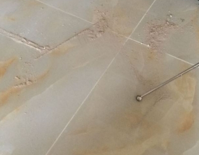 河南瓷砖空鼓维修公司分享粘合剂选择不当在瓷砖铺贴过程中可能导致以下问题
